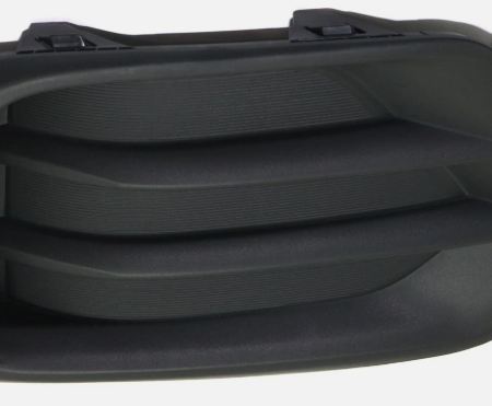 Cover RH bumper delantero Chevrolet Trax 17-22