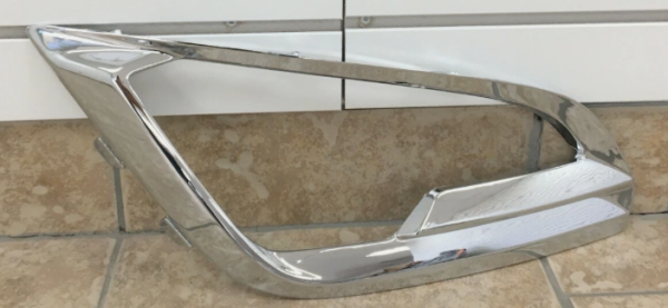 Molduras cromada para halogenos RH y LH de bumper delantero Ford Ecosport 18-22